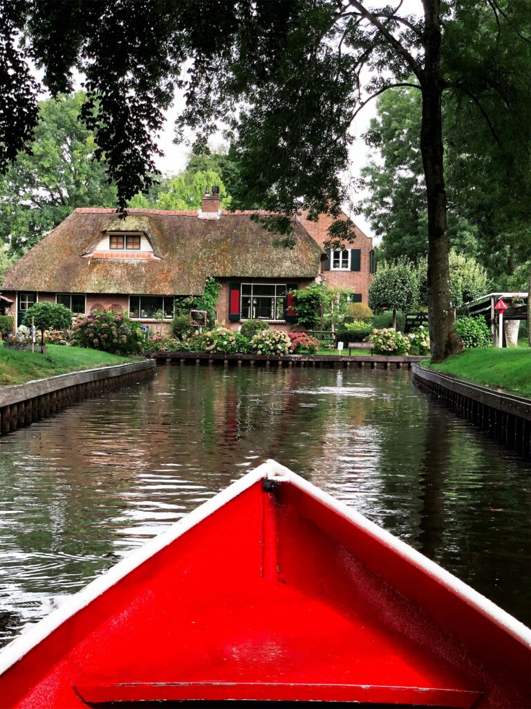 underrated European villages Giethoorn Netherlands