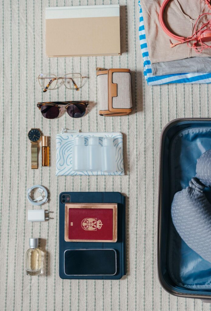 Ultra-minimalist budget travel packing list under 7kg