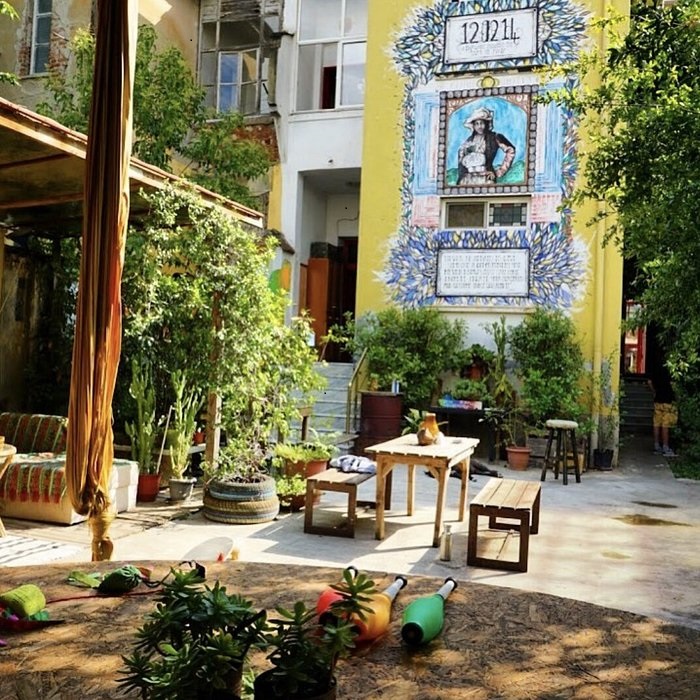 Best hostels in Tirana and Sarandë
