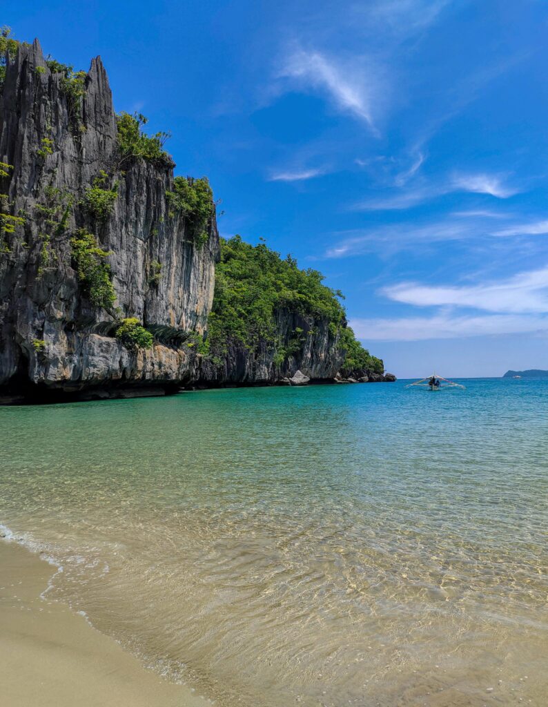 island hopping Philippines