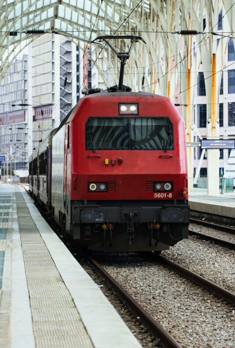 Train from Lisbon to the Algarve